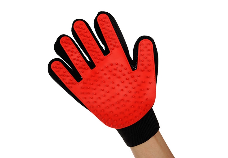 Red and Black Design Pet Grooming Glove
