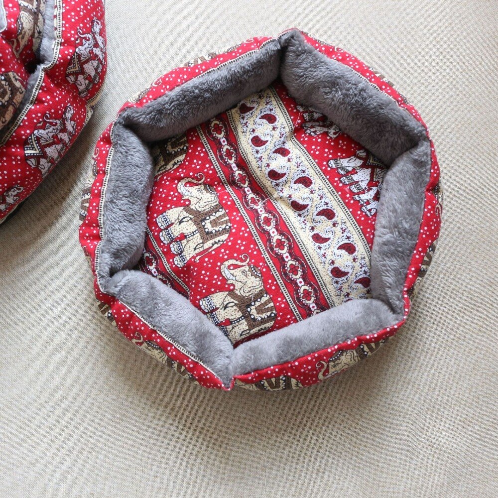 Soft Round Shaped Multilayered Sleeping Bed for Pets
