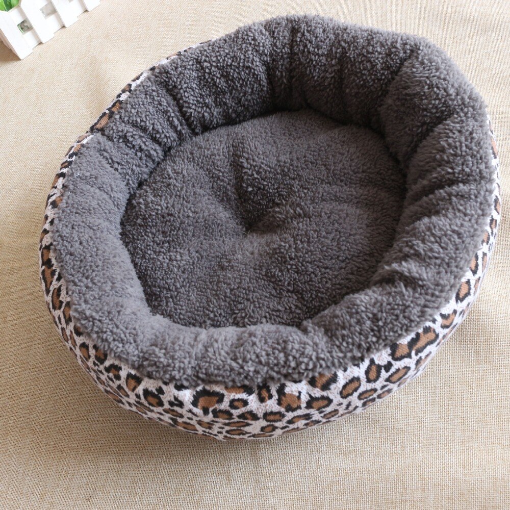 Round Shaped Soft Sleeping Mat for Cats